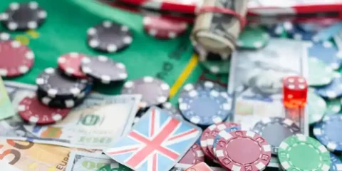 What Canadians Should Know Before Using a KOHO Casino Canadian dollars, casino chips, and dice representing KOHO casino payments for Canadian players.