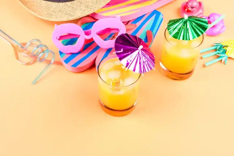 How to Host a Tropical Summer Party: Decor, Music, and Refreshing Themes Tropical summer party setup with fresh fruits, colorful decorations, and refreshing drinks.